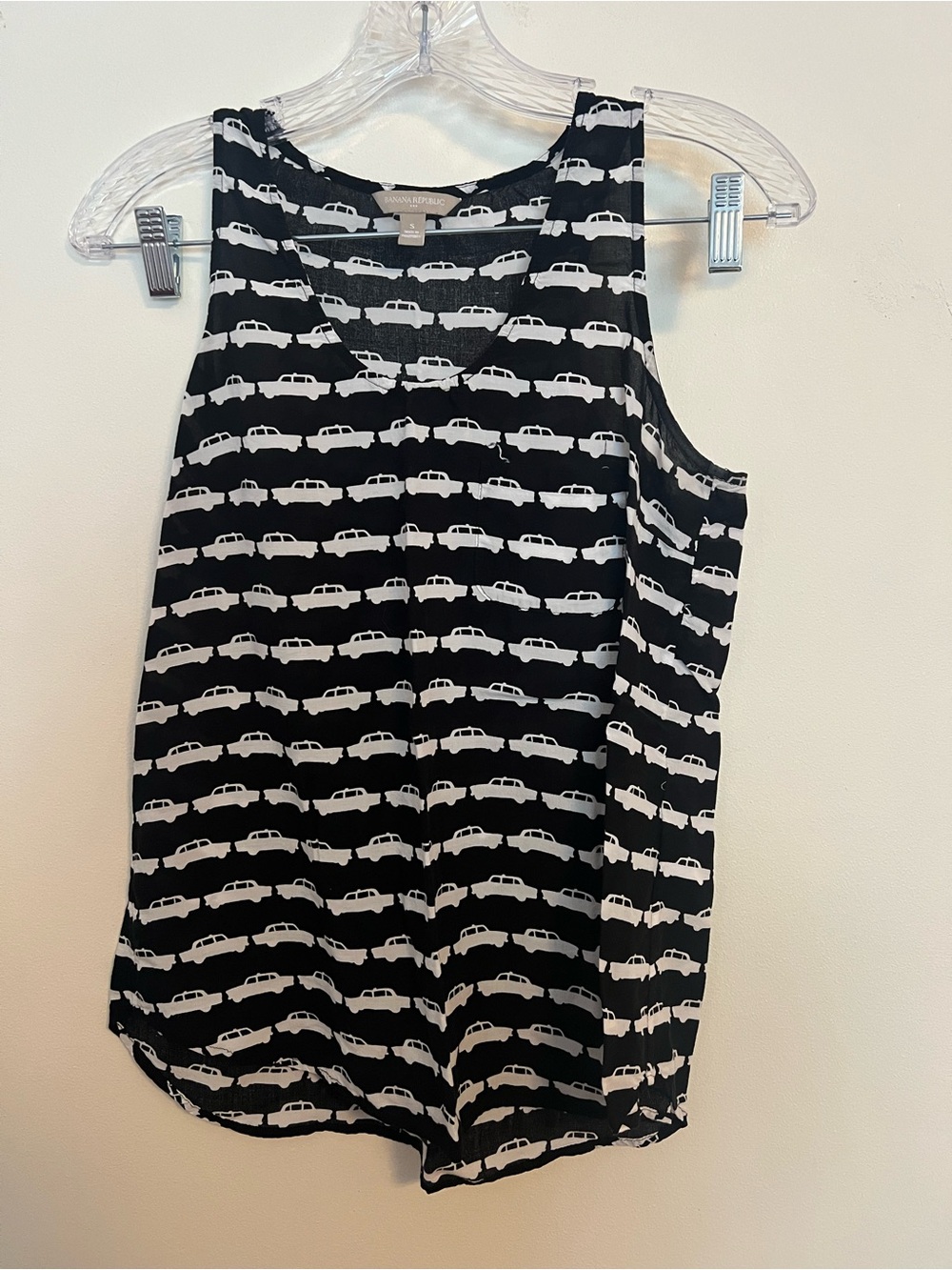 Banana Republic Black and White Taxi Car Print Tank